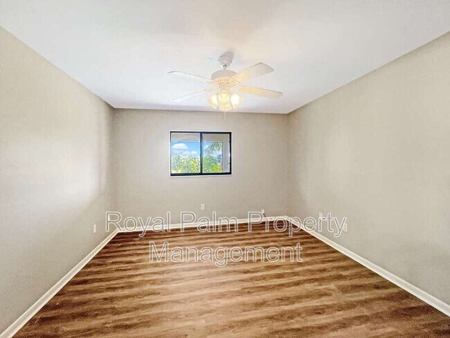 Building Photo - 4530 SW 10th Ave