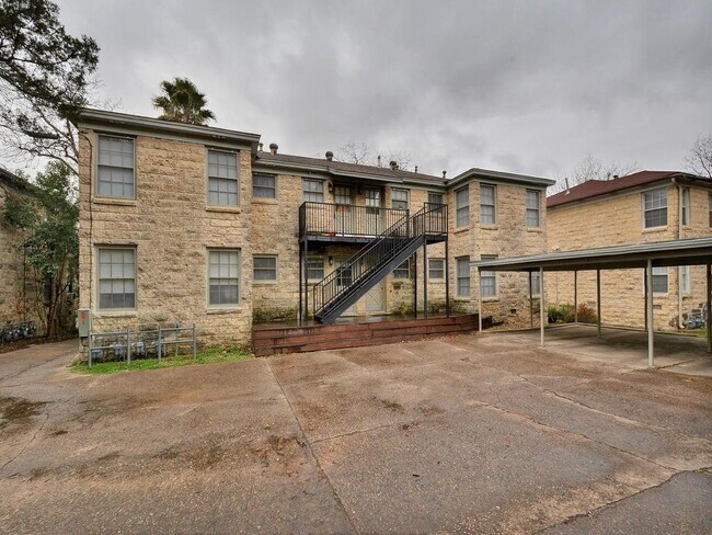 Building Photo - 2102 Enfield Rd