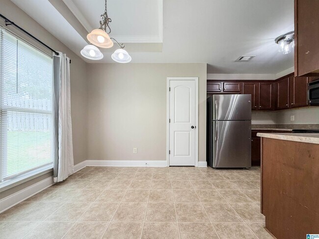 Building Photo - 1122 Emerald Ridge Dr