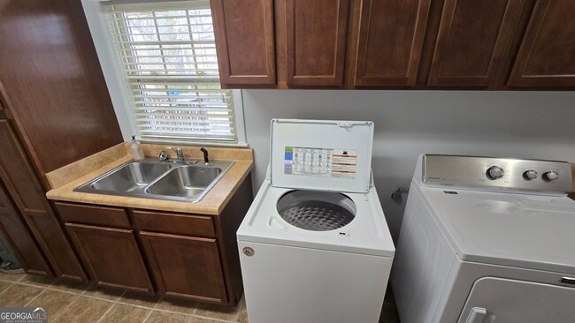 Building Photo - 1151 Stark Rd