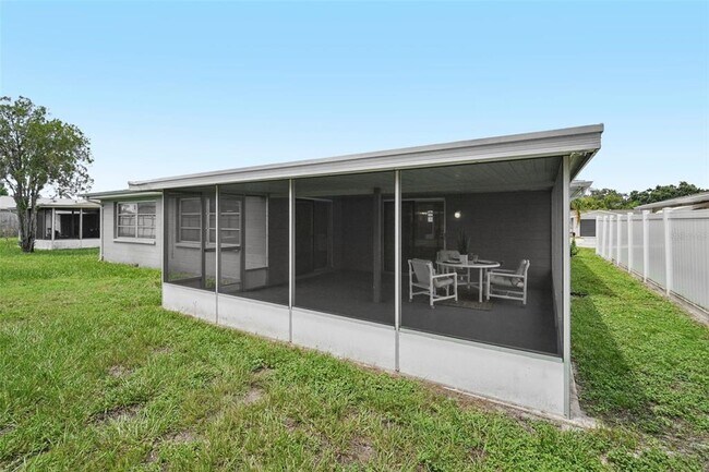 Building Photo - 3524 Cincinnati Dr