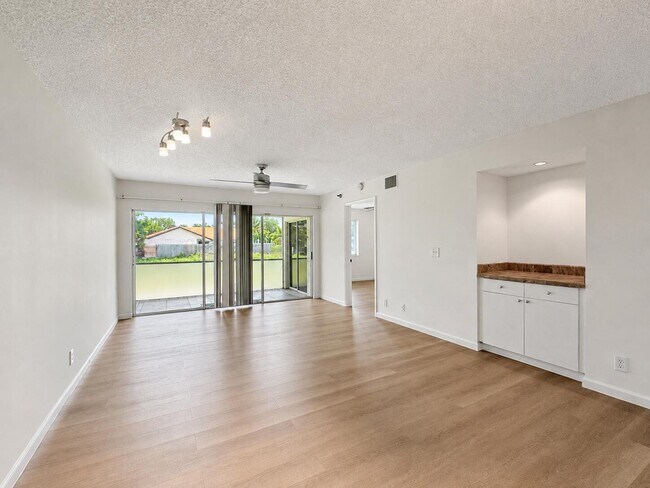Building Photo - 340 NW 67th St