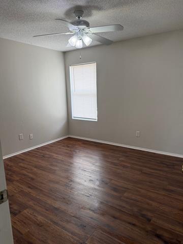 Building Photo - 1435 Foxwood Ln