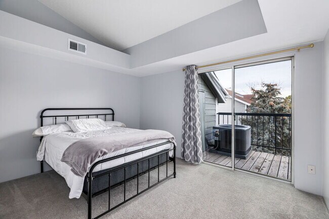 Building Photo - 8803 Colorado Blvd