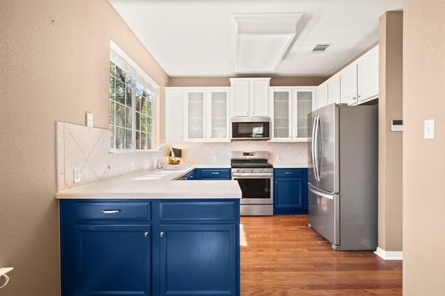 Building Photo - 8518 Cahill Dr