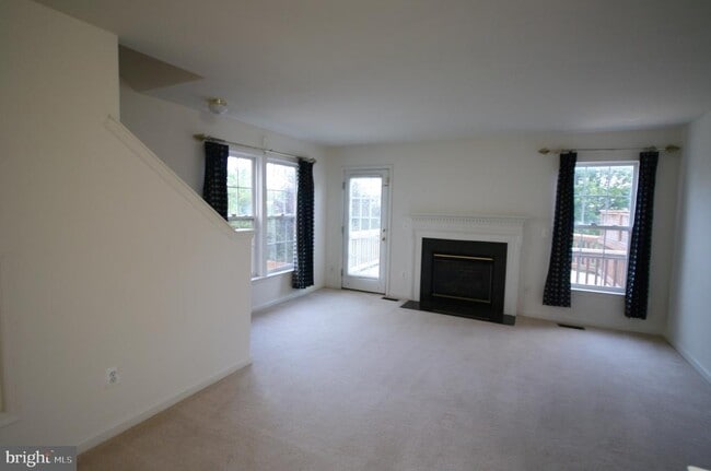 Building Photo - 44501 Potter Terrace
