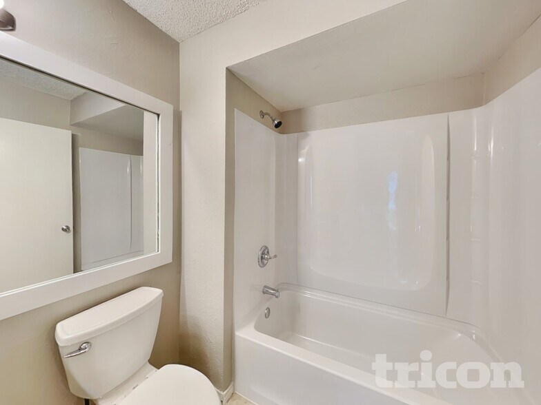 Building Photo - 4103 Orchard Hill Dr