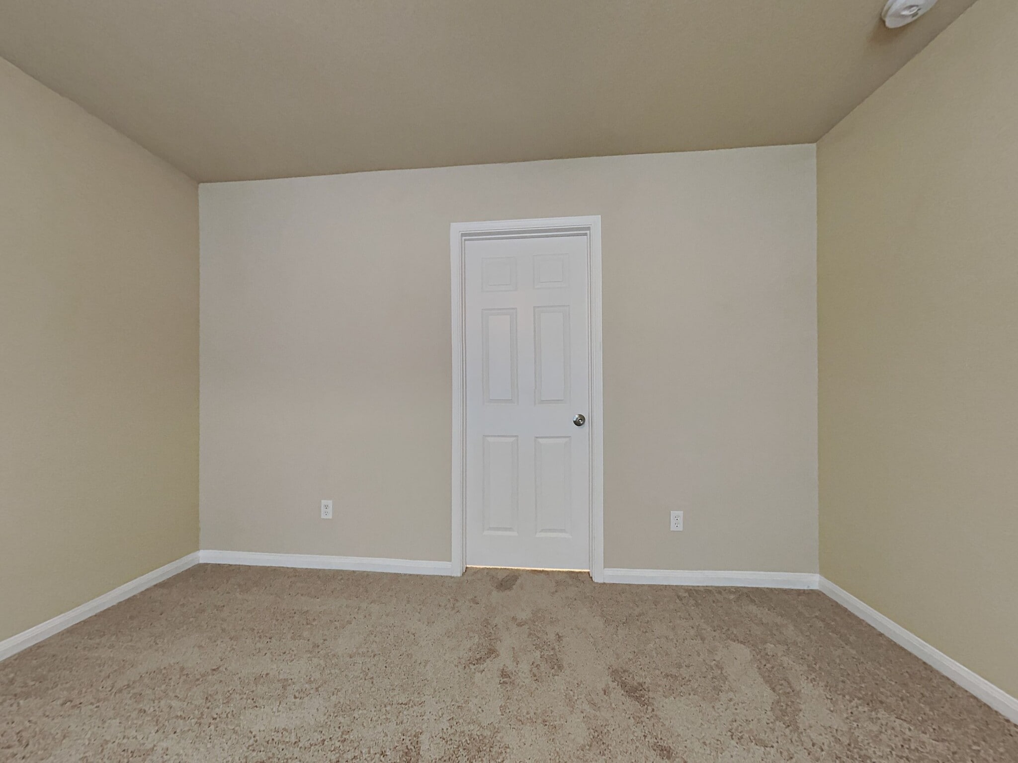 Building Photo - 923 Marigold Rd