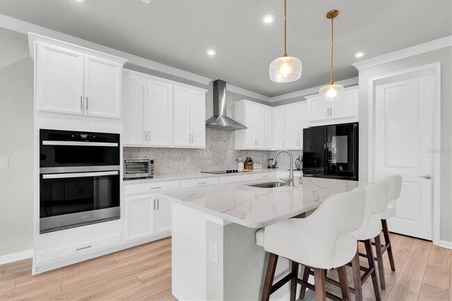 Building Photo - 6353 Timberdale Ave