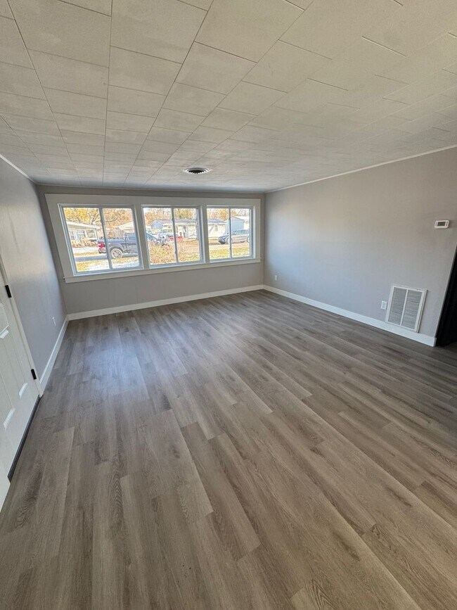 Building Photo - 2635 Corvalis Ave