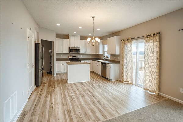 Building Photo - 240 Irongate Dr