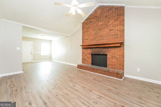 Building Photo - 2627 Country Trace SE