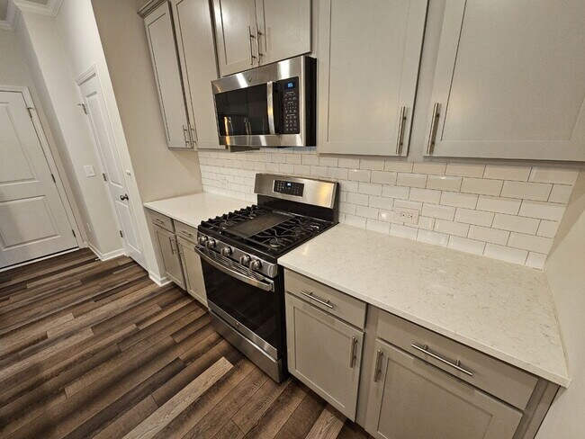 Building Photo - 6529 Mezzo Ln