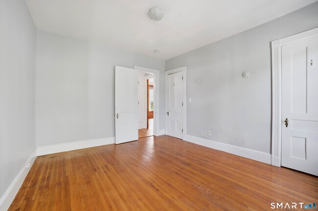 Building Photo - 801 Orange St