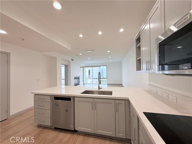 Building Photo - 111 S De Lacey Ave