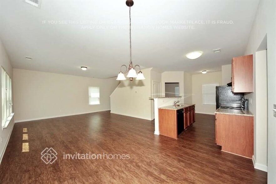 Building Photo - 4101 Oak Field Dr