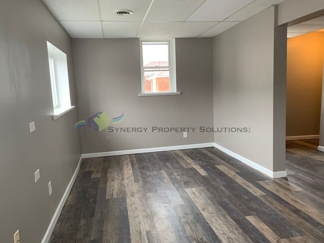Building Photo - Madison Rental
