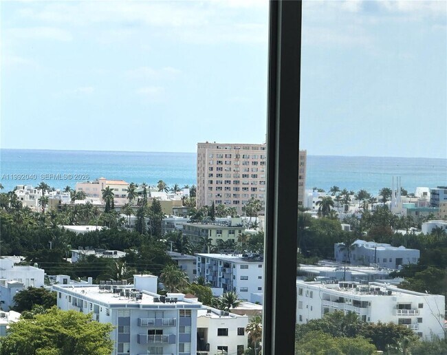 Building Photo - 1000 West Ave