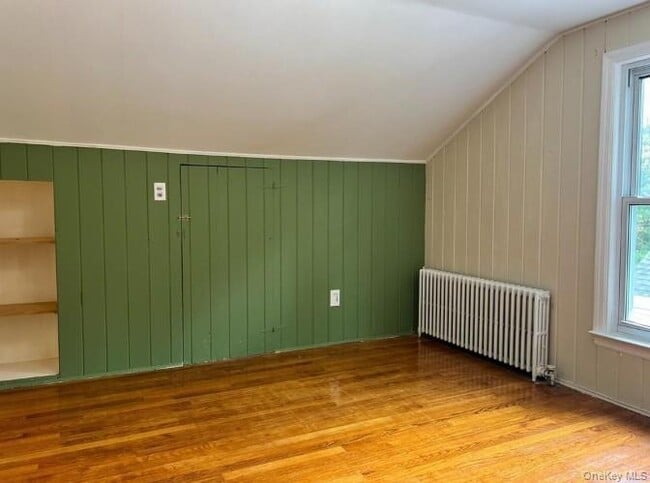 Building Photo - 340 Scudder Ave