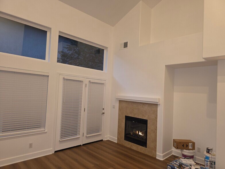 Building Photo - 426 Matteri Cir