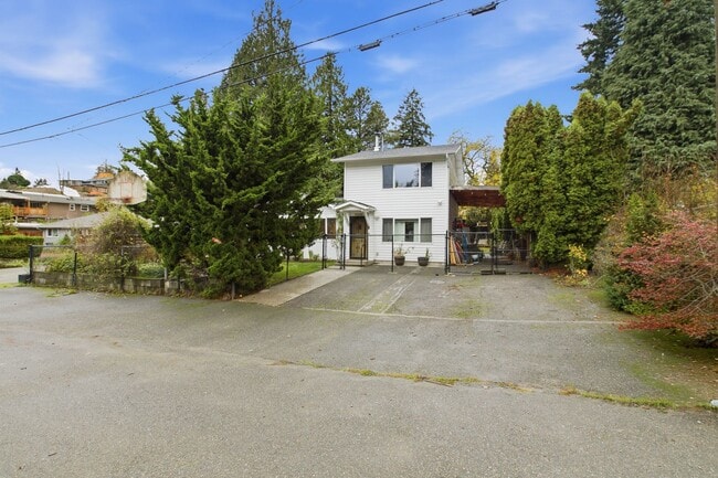 Building Photo - Arbor Lake Duplex unit for lease in private setting