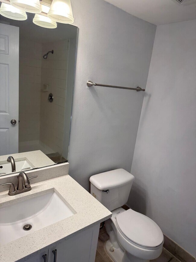 Building Photo - 4179 N Haverhill Rd