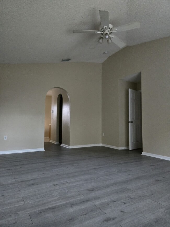Building Photo - 12473 Woodbury Cove Dr