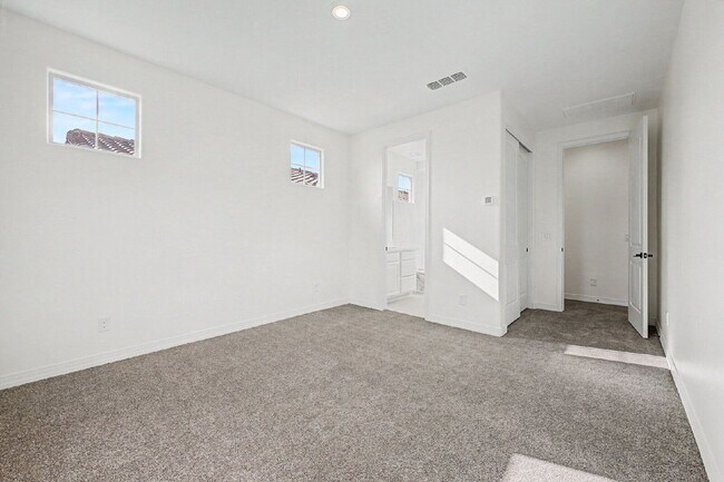 Building Photo - 6954 W Maya Way