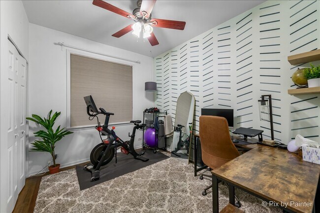 Building Photo - 1753 N Artesian Ave