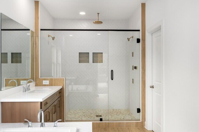Building Photo - 4039 Tallow Pl