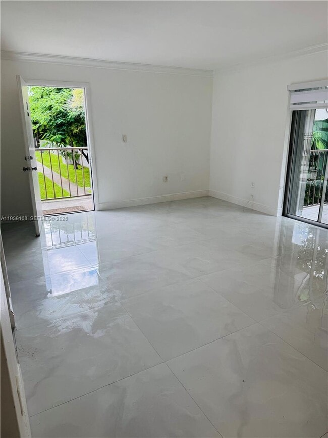 Building Photo - 6961 SW 129th Ave