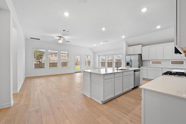 Building Photo - 1613 Dove Rnch Rd