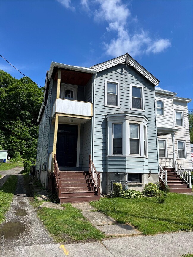 Primary Photo - 191 N Hamilton St