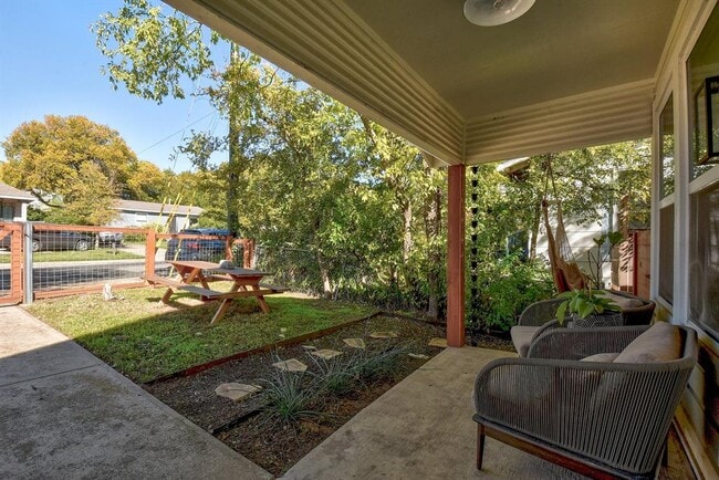 Building Photo - 2901 Glen Rae St