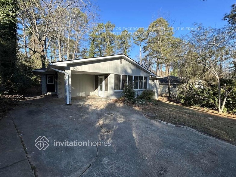 Building Photo - 1921 Cindy Dr