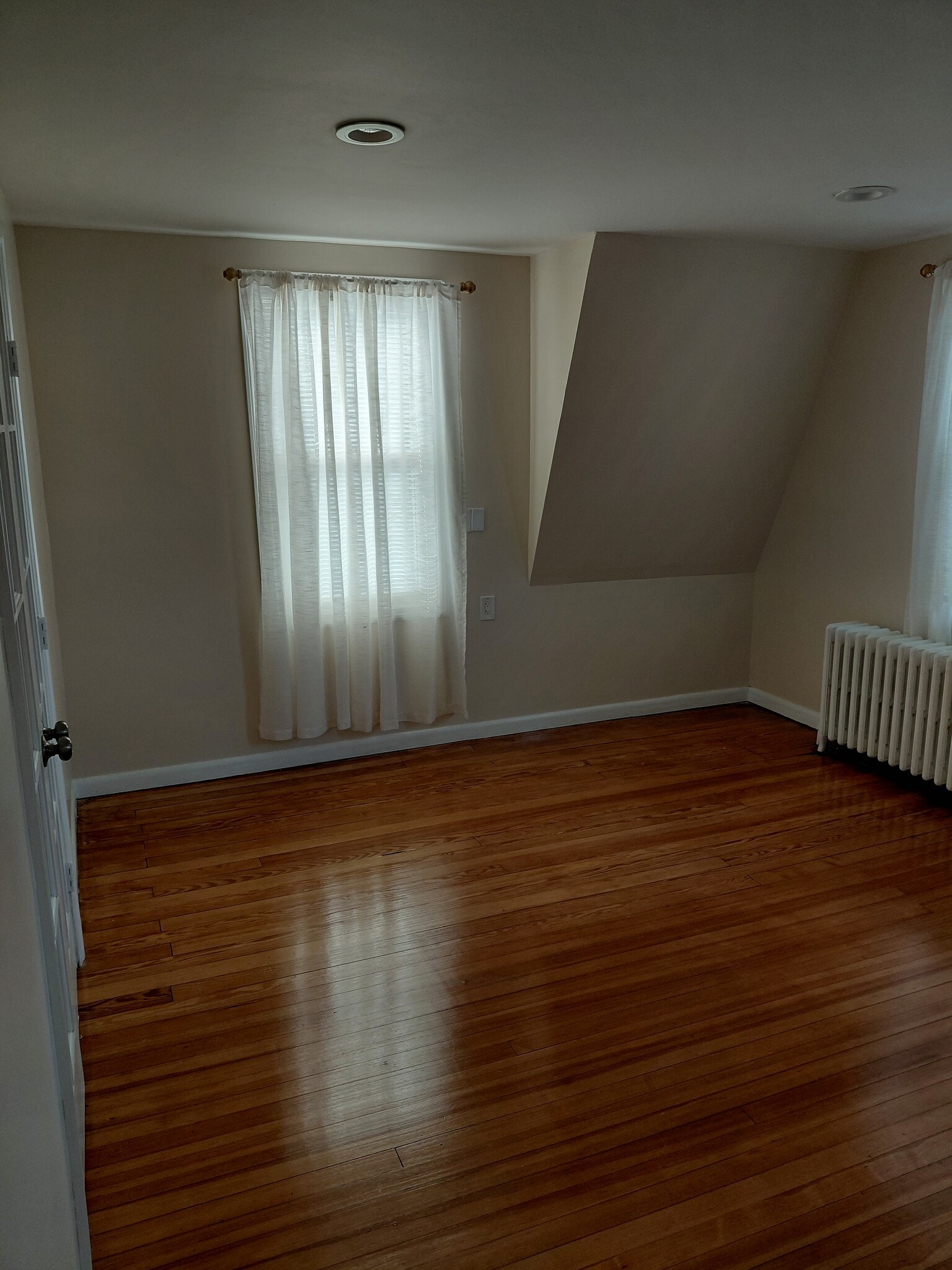 Living room living - 41 Saratoga Ave