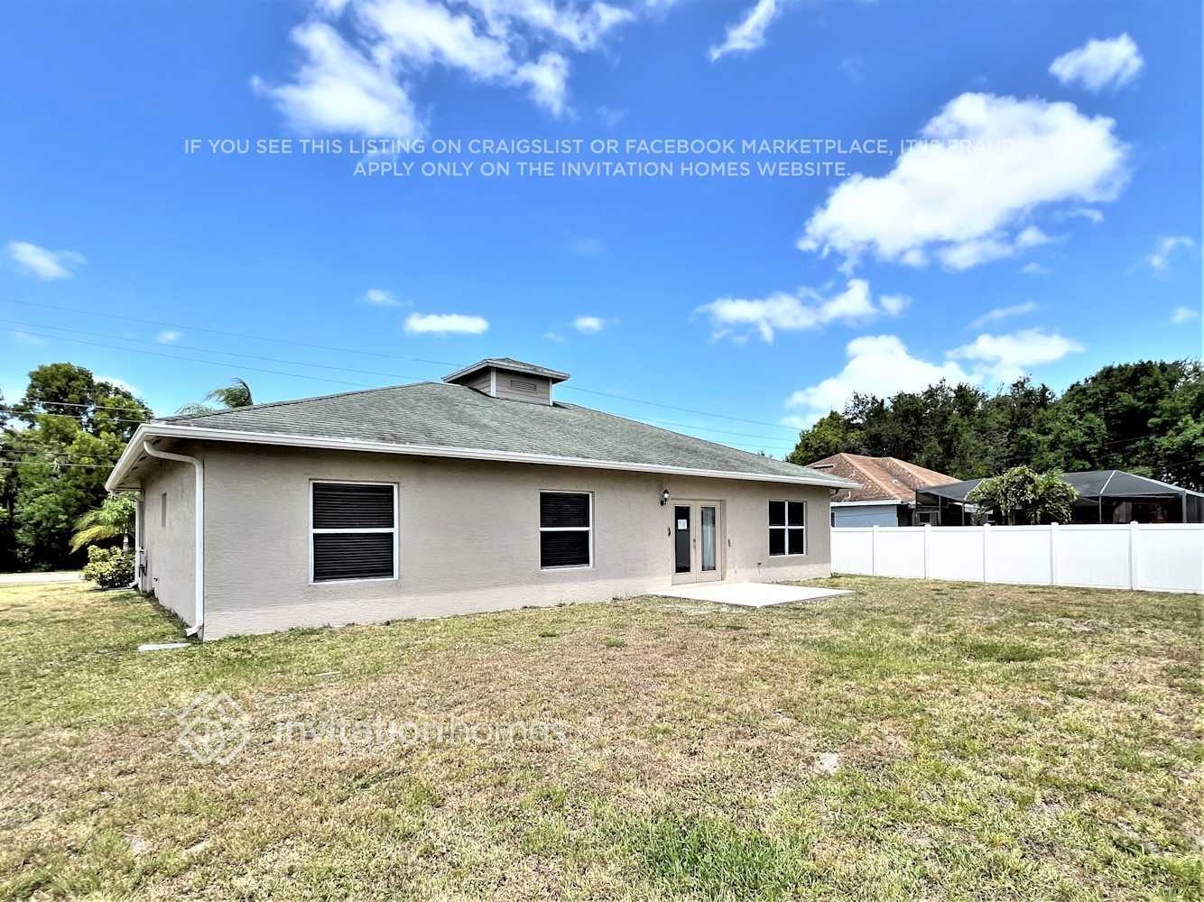 Building Photo - 1462 SW California Blvd