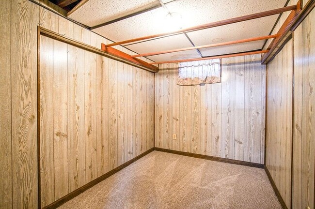 Building Photo - 13 1/2 Weston Street