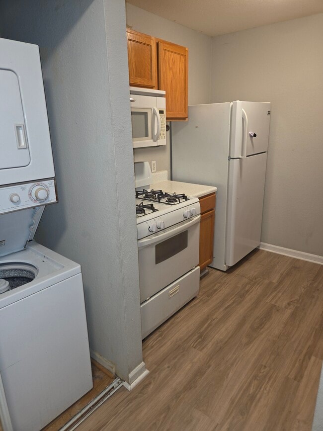 Building Photo - 317 Mabry St