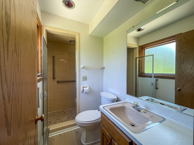 Building Photo - 6211 Fisher Ln