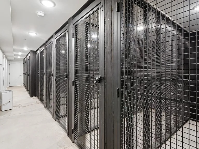 Building Photo - 4147 W Girard Ave