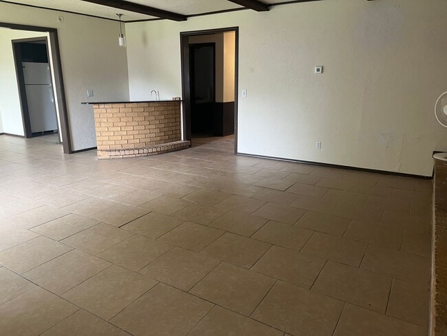 Building Photo - 6810 Lancer Ln