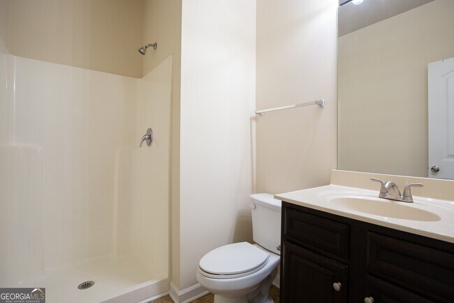 Building Photo - 3379 Gardenside Walk SW