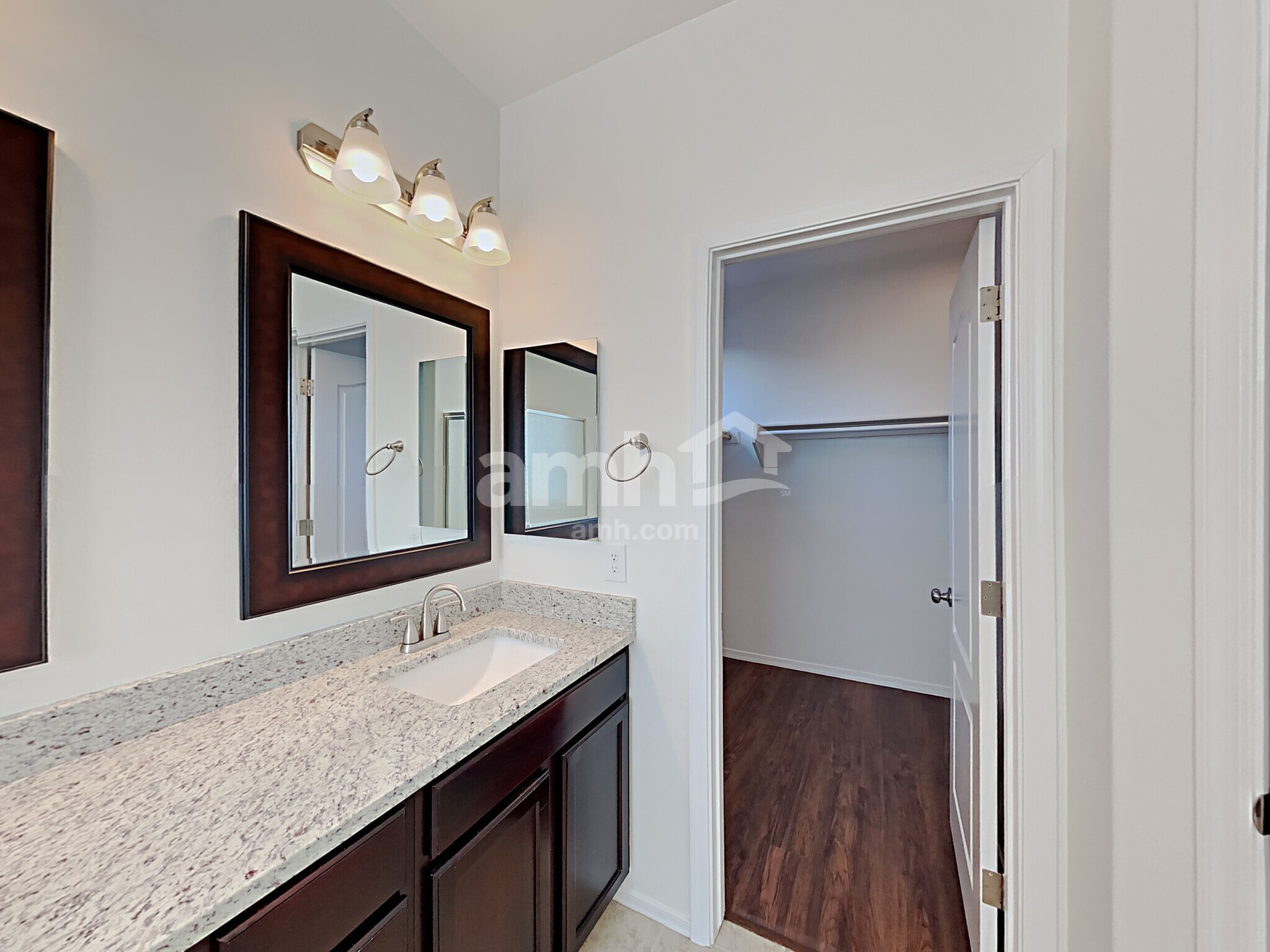 Building Photo - 18423 W Getty Dr