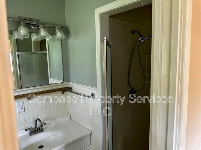Building Photo - 8919 Whippoorwill Dr