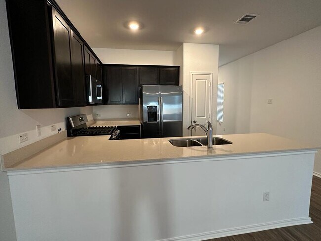 Building Photo - 358 Mica Trl