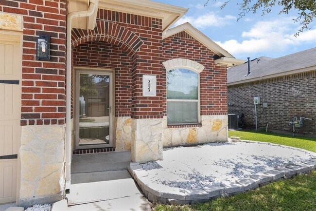 Building Photo - 3123 Hurst Green Ln