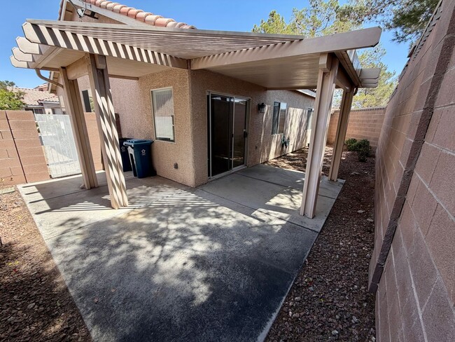 Building Photo - Cute and cozy 2 bedroom 2 bathroom condo