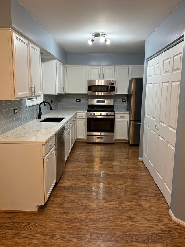 Building Photo - 2706 Steamboat Cir