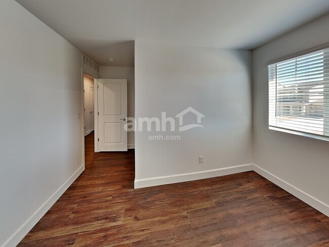 Building Photo - 6142 W Calle Bilboa